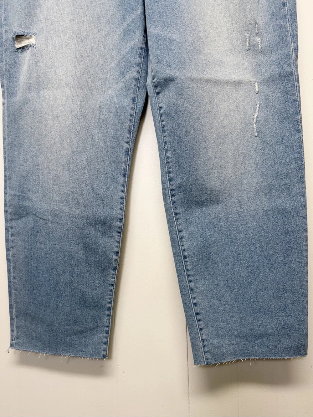 NEW CARLY JEAN LOS ANGELES CJLA Chrissy Jeans Light Wash Distressed 3X
